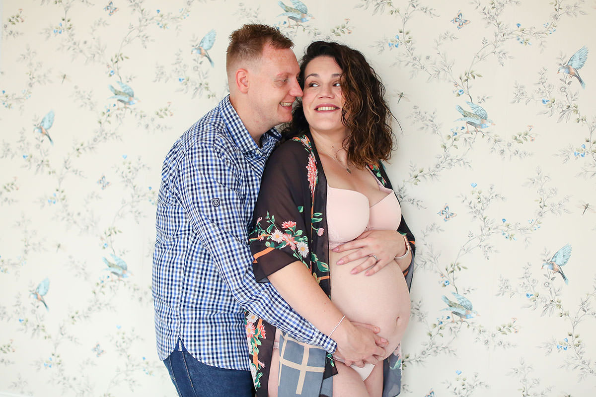 couple happy maternity portraits